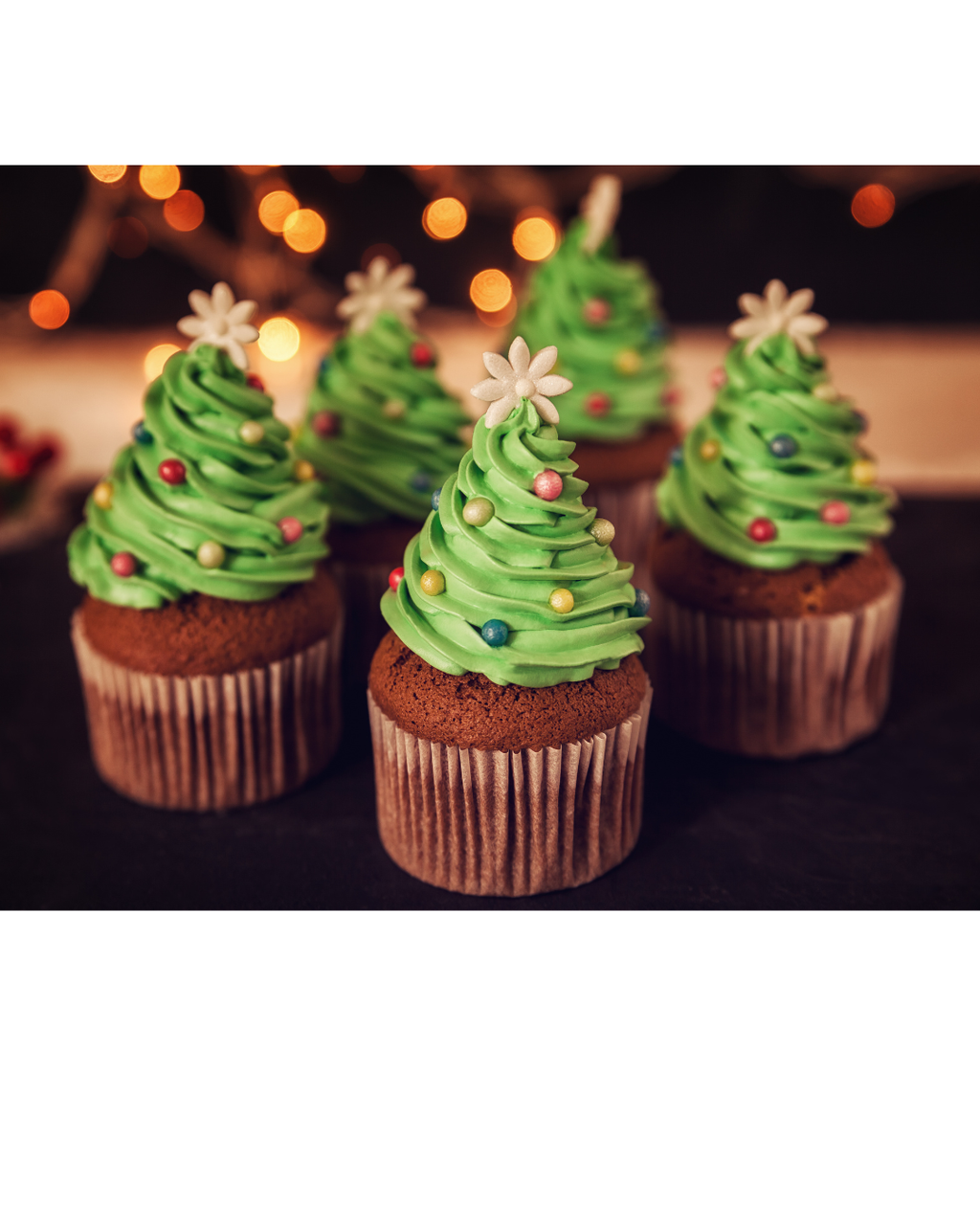 Christmas cupcakes (collection only)